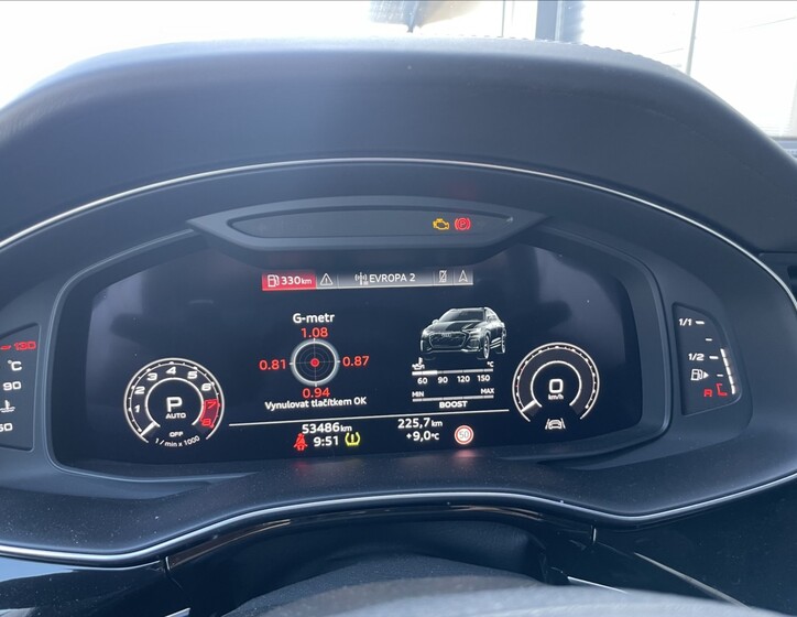 Audi RS Q8 17