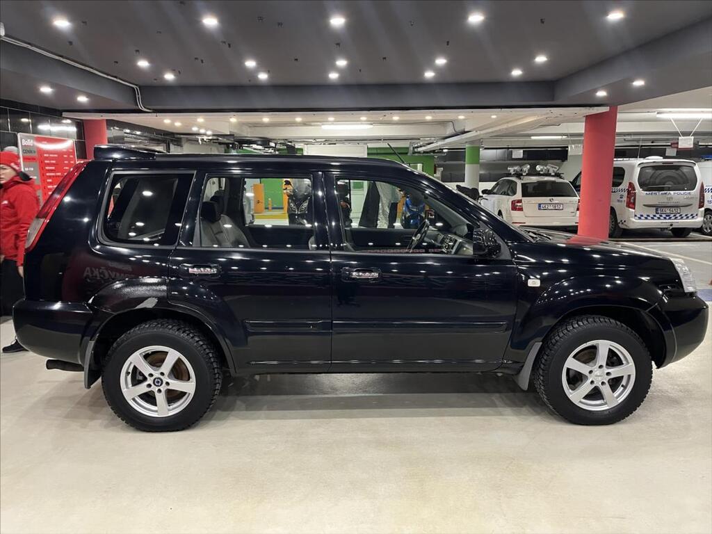 Nissan X-Trail 6