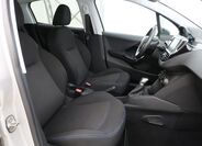 Peugeot 208 22