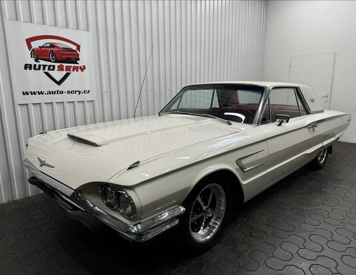 Ford Thunderbird 2