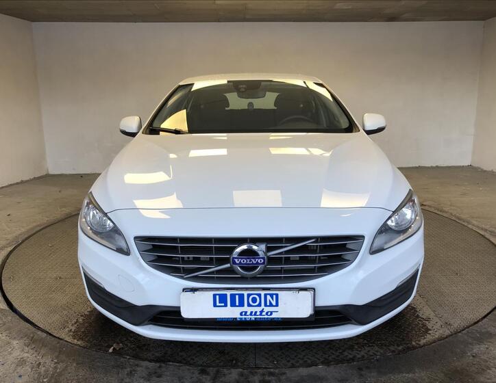 Volvo V60 2