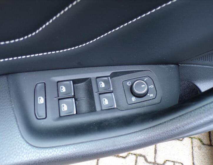 Volkswagen Passat 19
