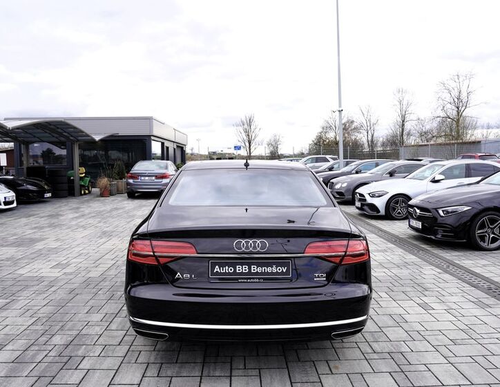 Audi A8 5