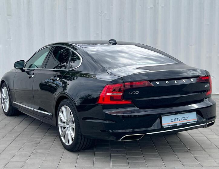 Volvo S90 2