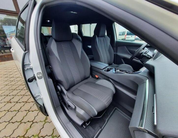 Peugeot 5008 16