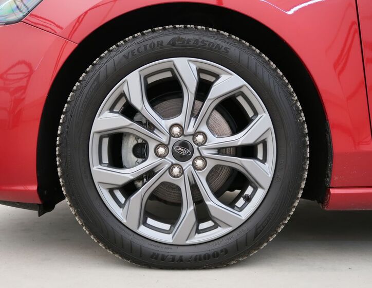 Ford Focus 10