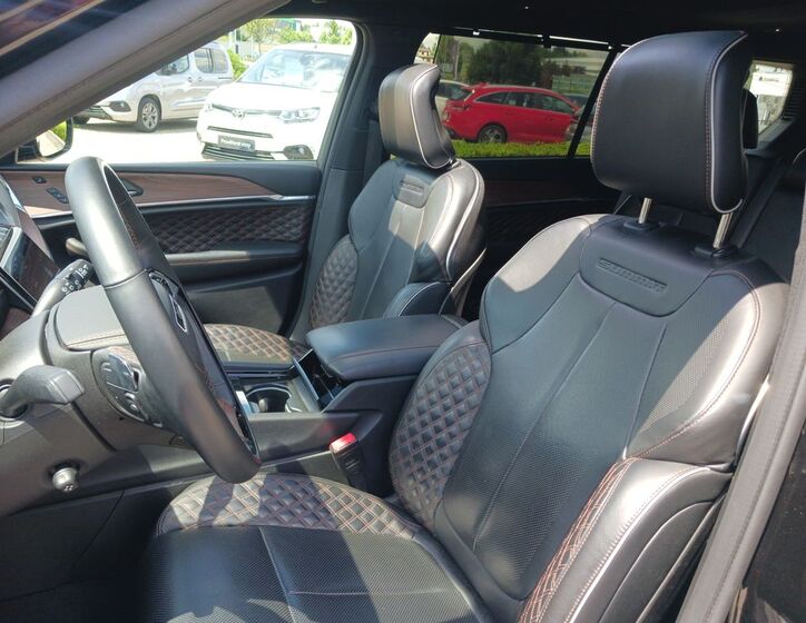 Jeep Grand Cherokee 35