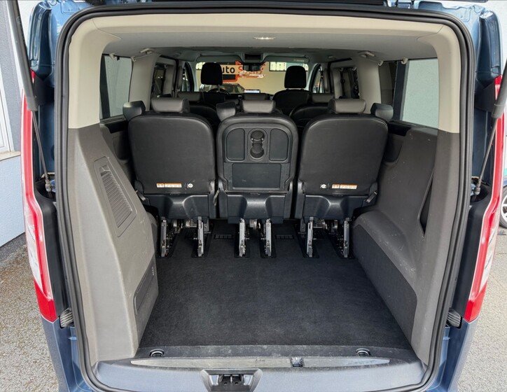 Ford Tourneo Custom 28