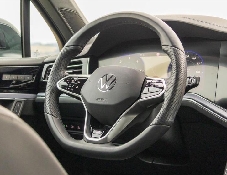 Volkswagen Touareg 53