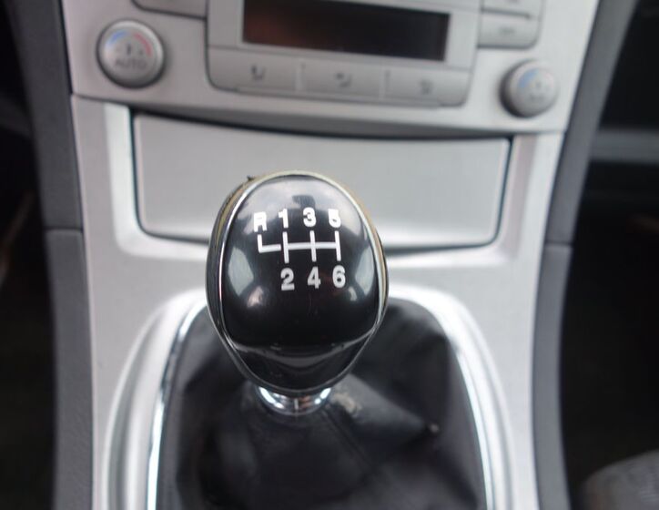 Ford Galaxy 17