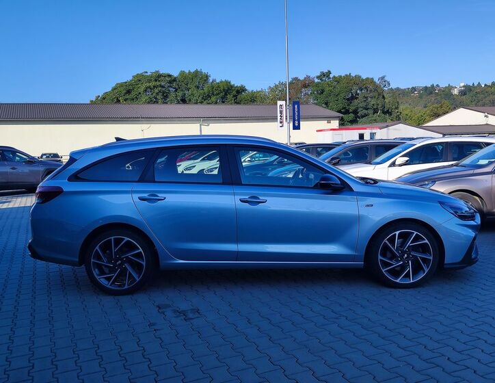 Hyundai i30 4