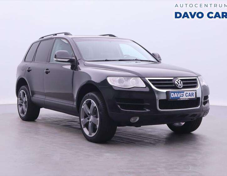Volkswagen Touareg 1