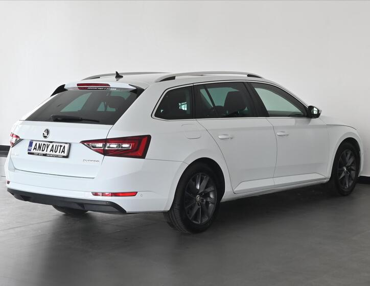 Škoda Superb 3