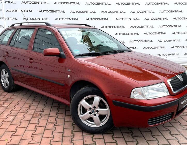 Škoda Octavia 1