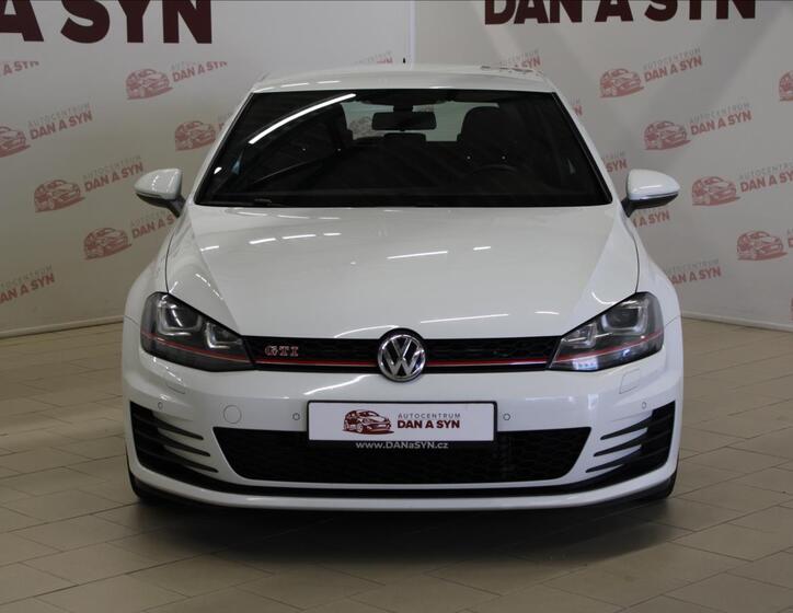 Volkswagen Golf 2