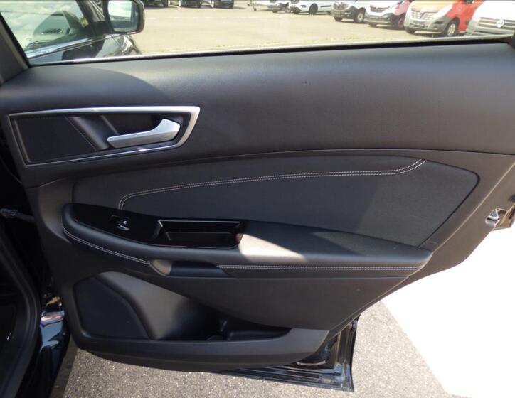 Ford Edge 53