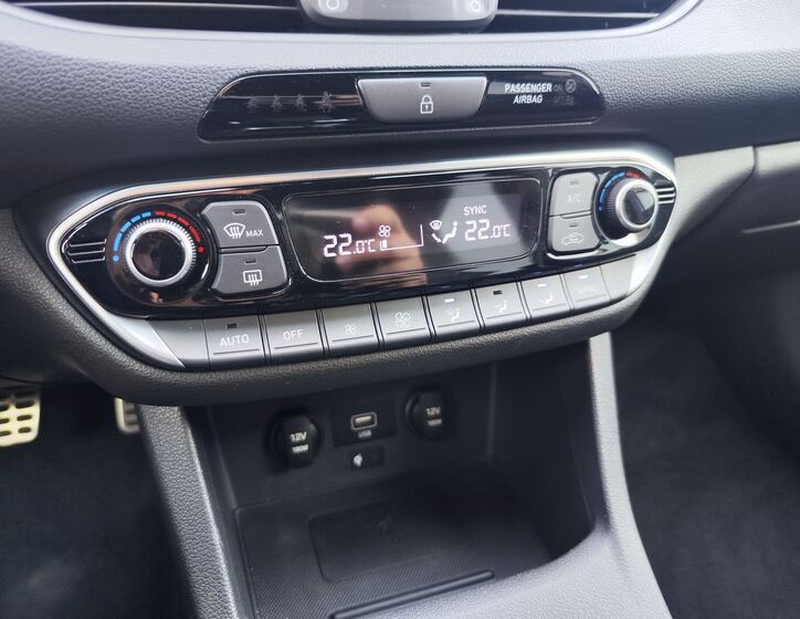 Hyundai i30 23