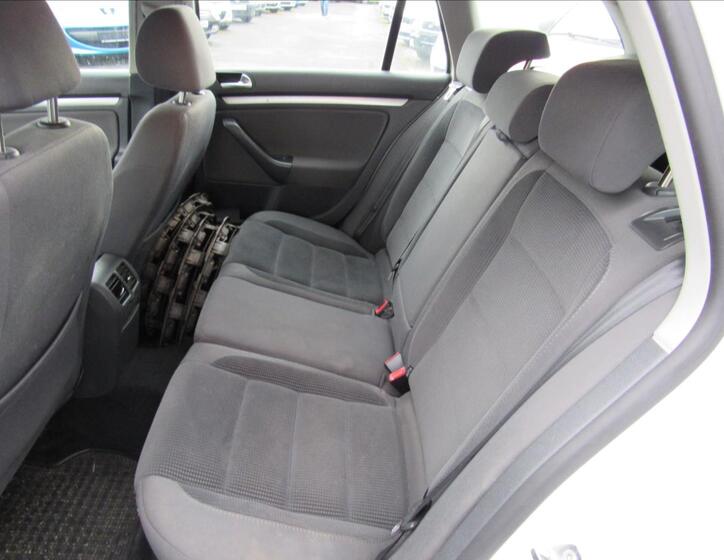 Volkswagen Golf 10