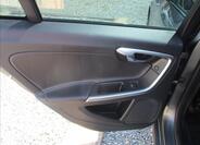 Volvo V60 15