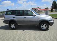 Nissan Terrano 5