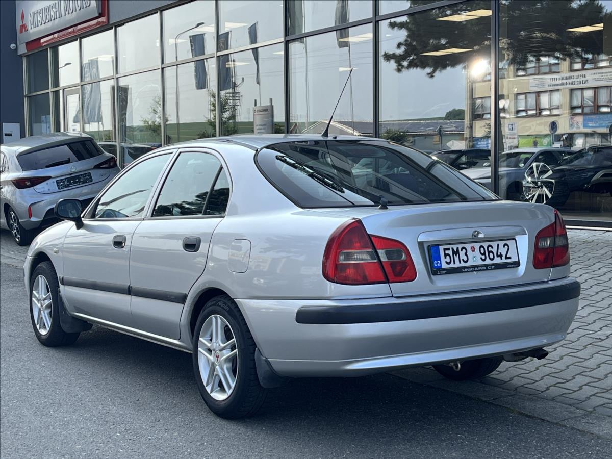 Mitsubishi Carisma
