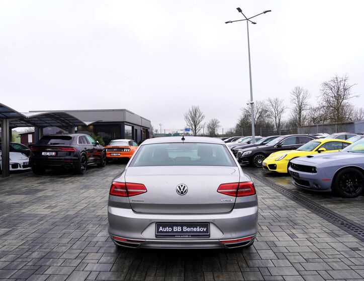 Volkswagen Passat 5