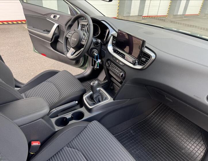 KIA Ceed 13