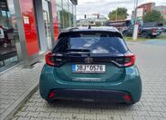 Toyota Yaris 5
