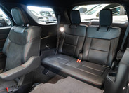 Ford Explorer 32