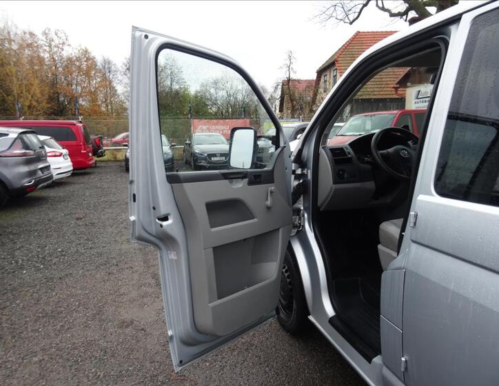 Volkswagen Transporter 18
