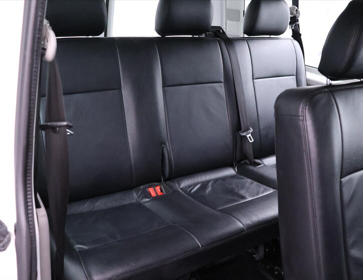 Volkswagen Transporter 14
