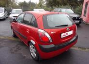 KIA Rio 5