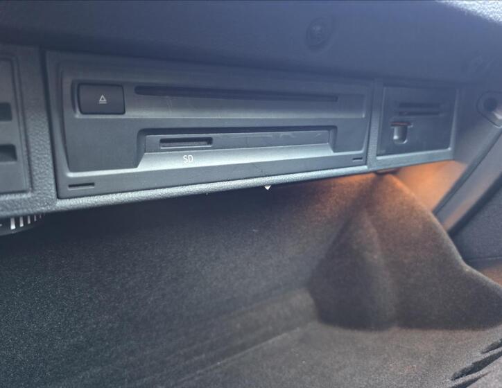 Volkswagen Golf 24
