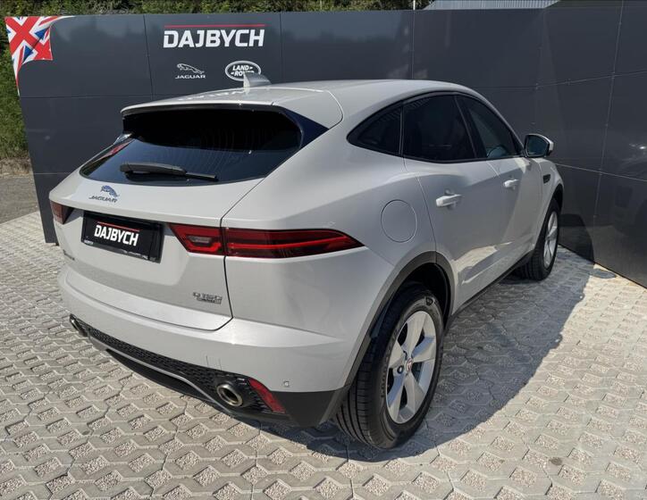 Jaguar E-Pace 7