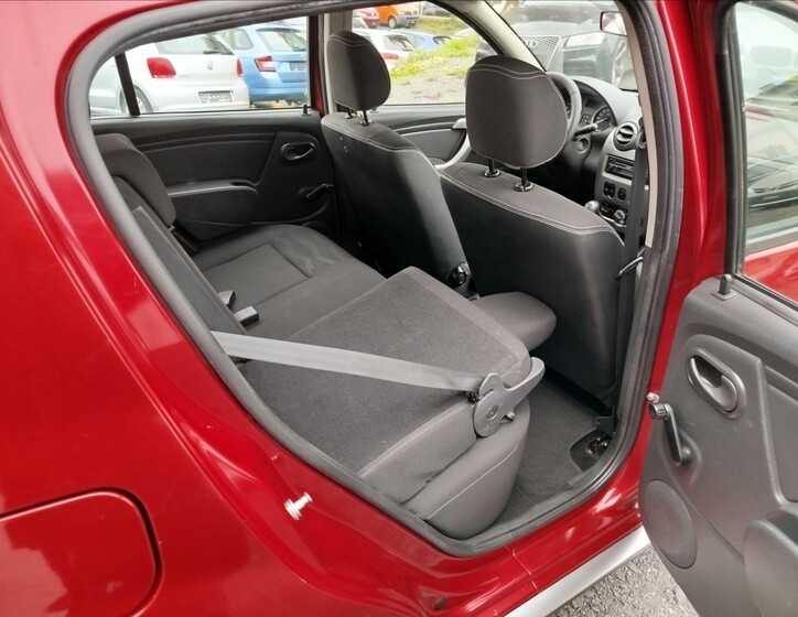 Dacia Sandero 23