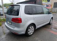 Volkswagen Touran 13