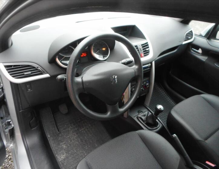 Peugeot 207 9