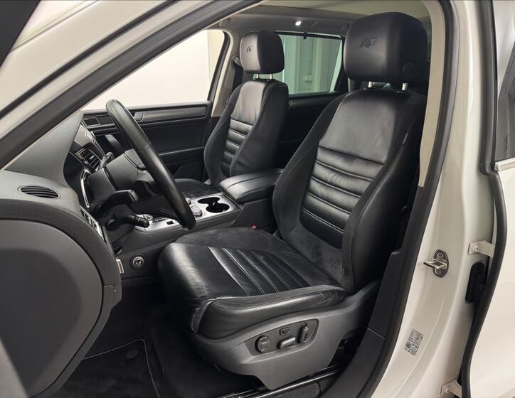 Volkswagen Touareg 41