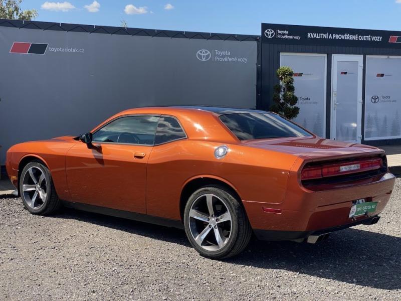 Dodge Challenger