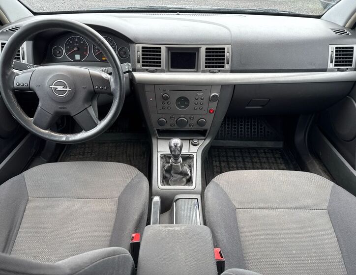 Opel Signum 9