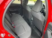 Toyota Yaris 16