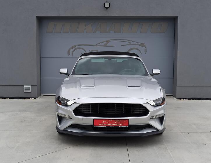 Ford Mustang 2