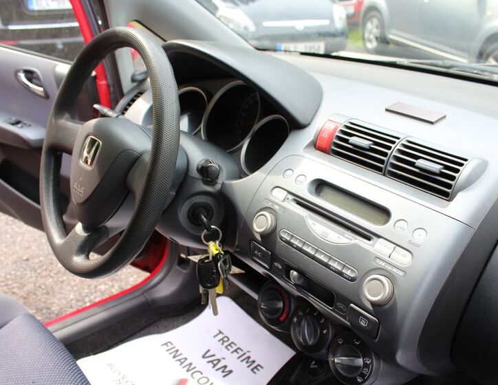 Honda Jazz 16