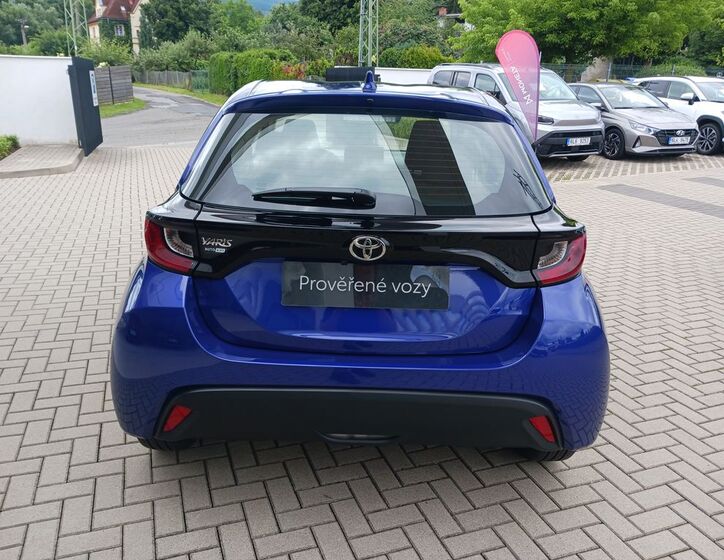 Toyota Yaris 5