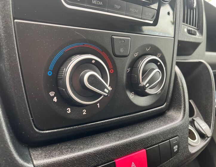 Peugeot Boxer 24