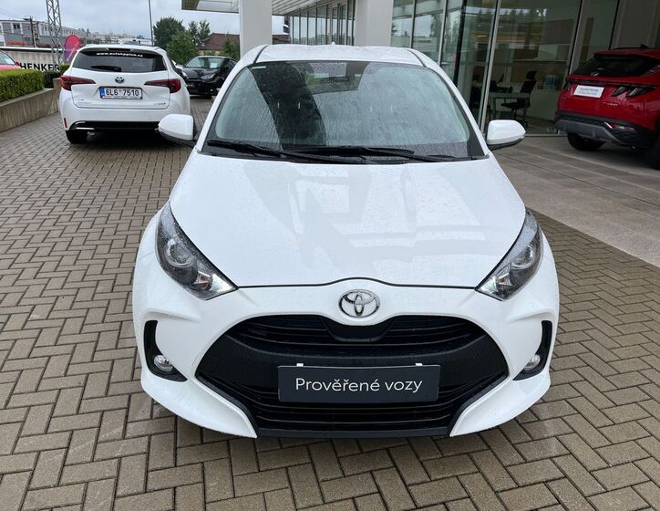 Toyota Yaris 9