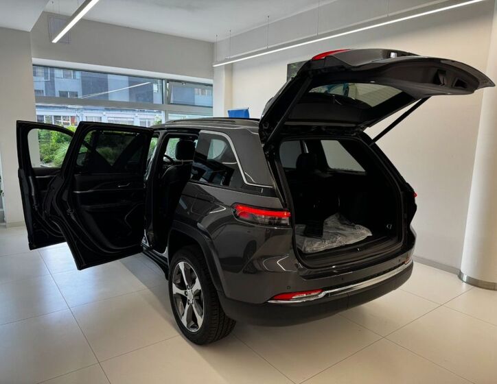 Jeep Grand Cherokee 27