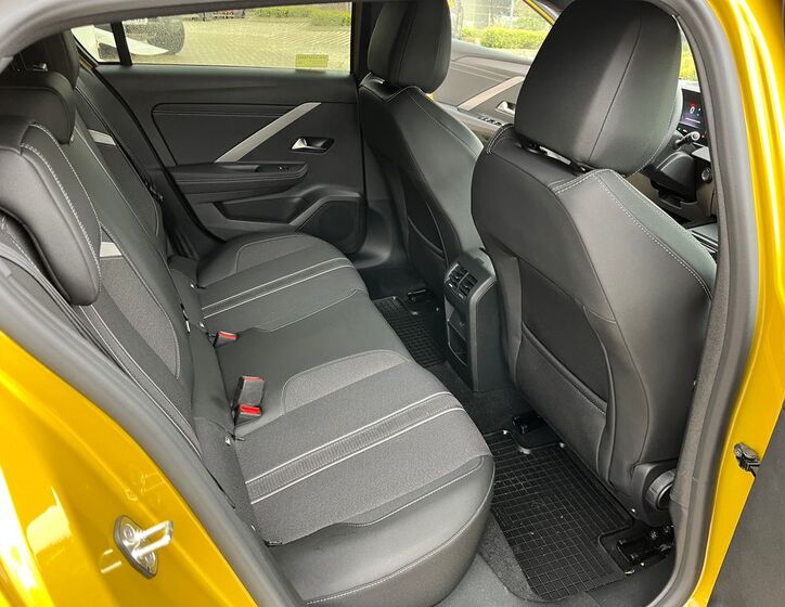 Opel Astra 16