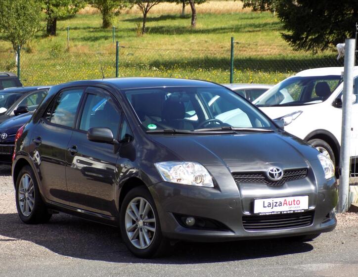 Toyota Auris 2