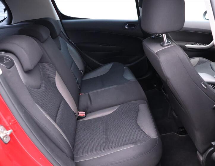 Peugeot 308 13